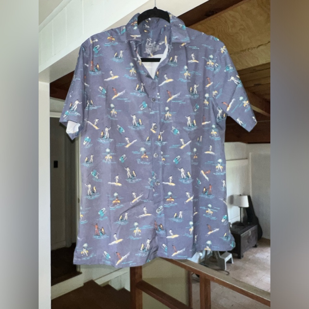 Kahala Mens Size Small Hawaiian Aloha Shirt, surf blue Sporty Golf